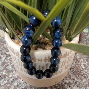 Black & blue swirl color beaded bracelet